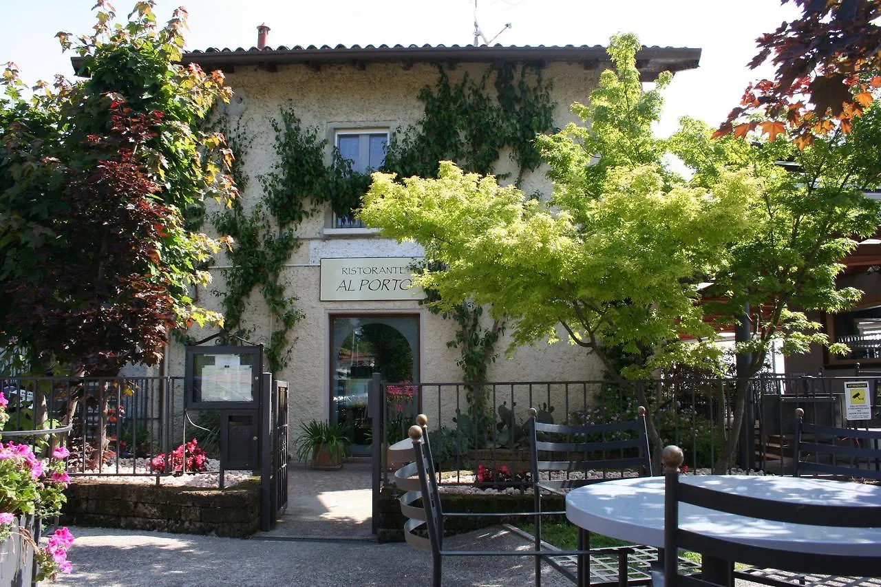 Graziosa Al Porto Villa Moniga del Garda 0*,  Italy