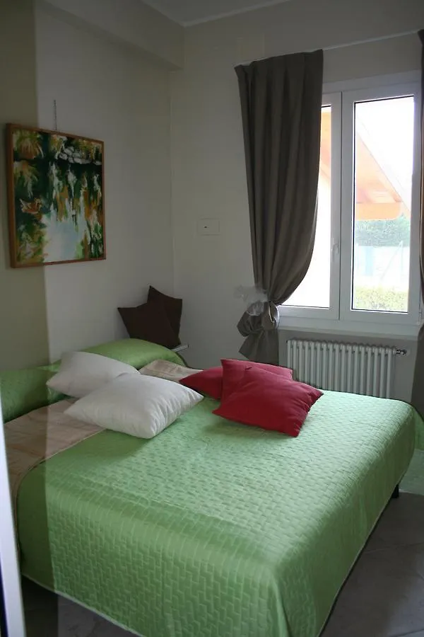 Graziosa Al Porto Villa Moniga del Garda