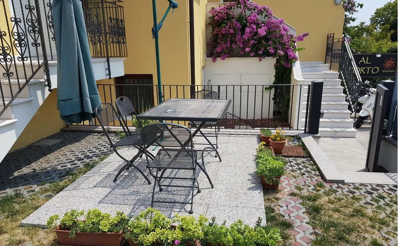 Graziosa Al Porto Villa Moniga del Garda Holiday home
